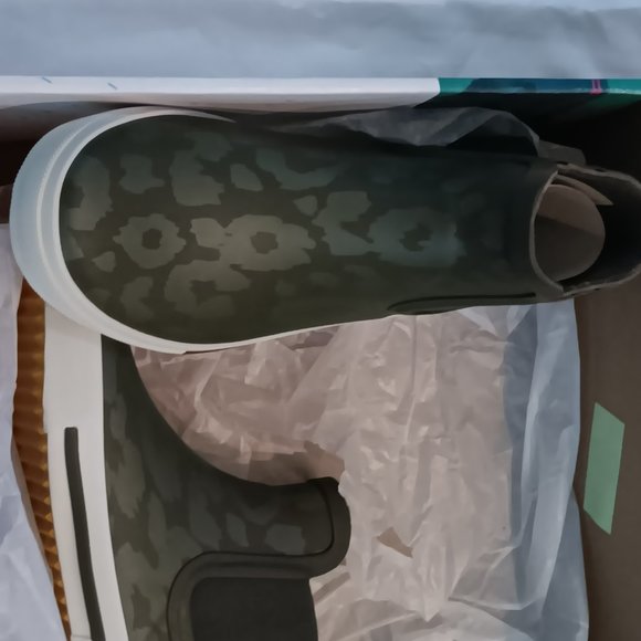 Joules Rainwell Green Leopard Ankle Rain Boots - Picture 3 of 8